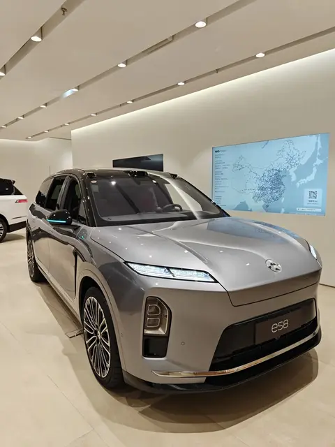 275天交付12万台,es8又推大五座版,后备箱做到了1334升!