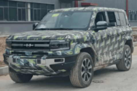 纯电续航或提升至160km 新款方程豹豹5谍照曝光