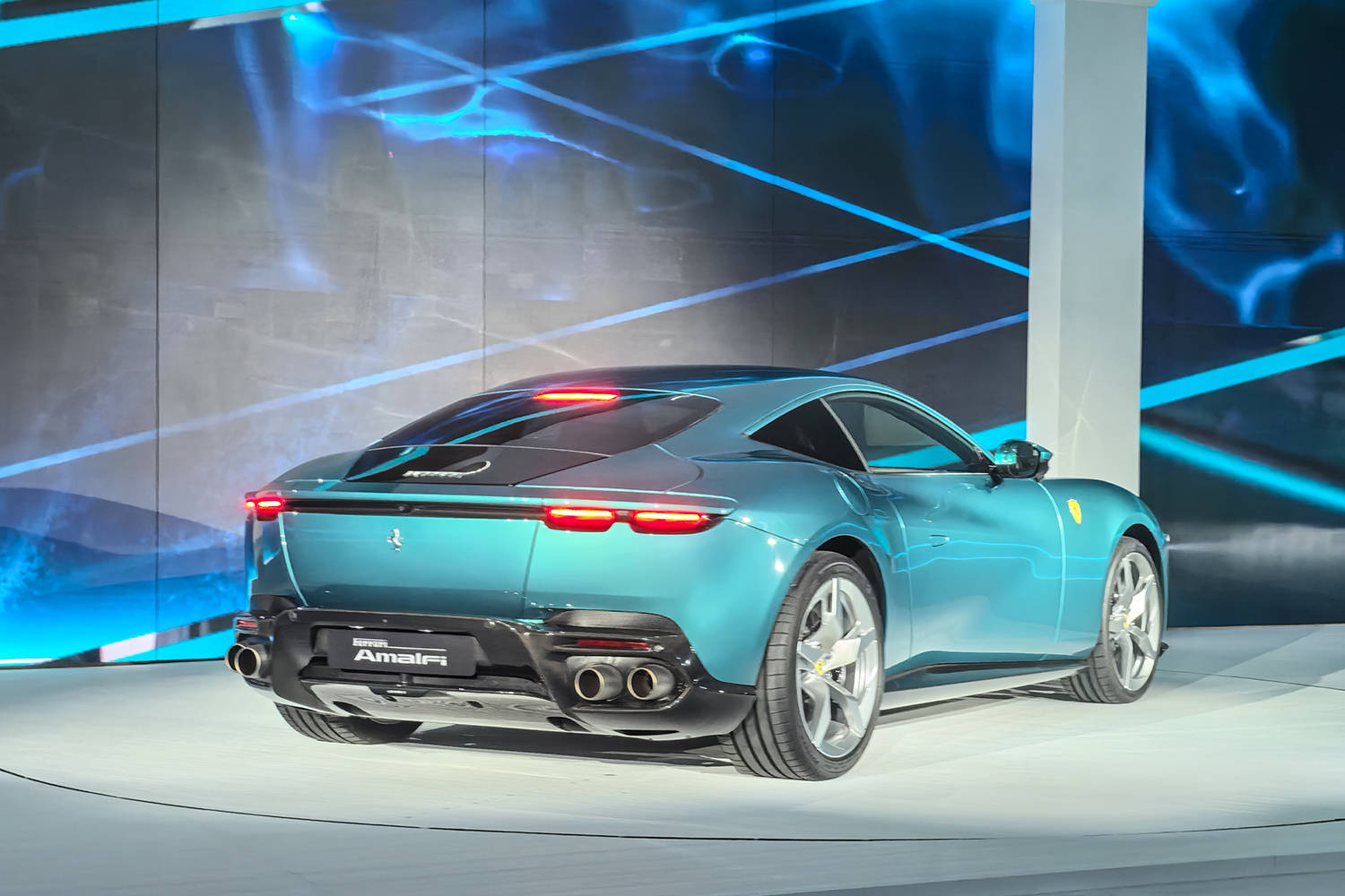 售259.85万元/明年第四季度交付 法拉利amalfi国内首发亮相