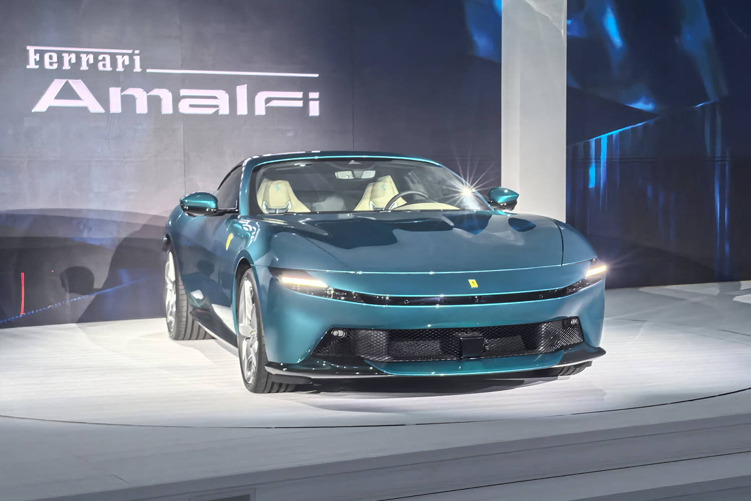 售259.85万元/明年第四季度交付 法拉利amalfi国内首发亮相