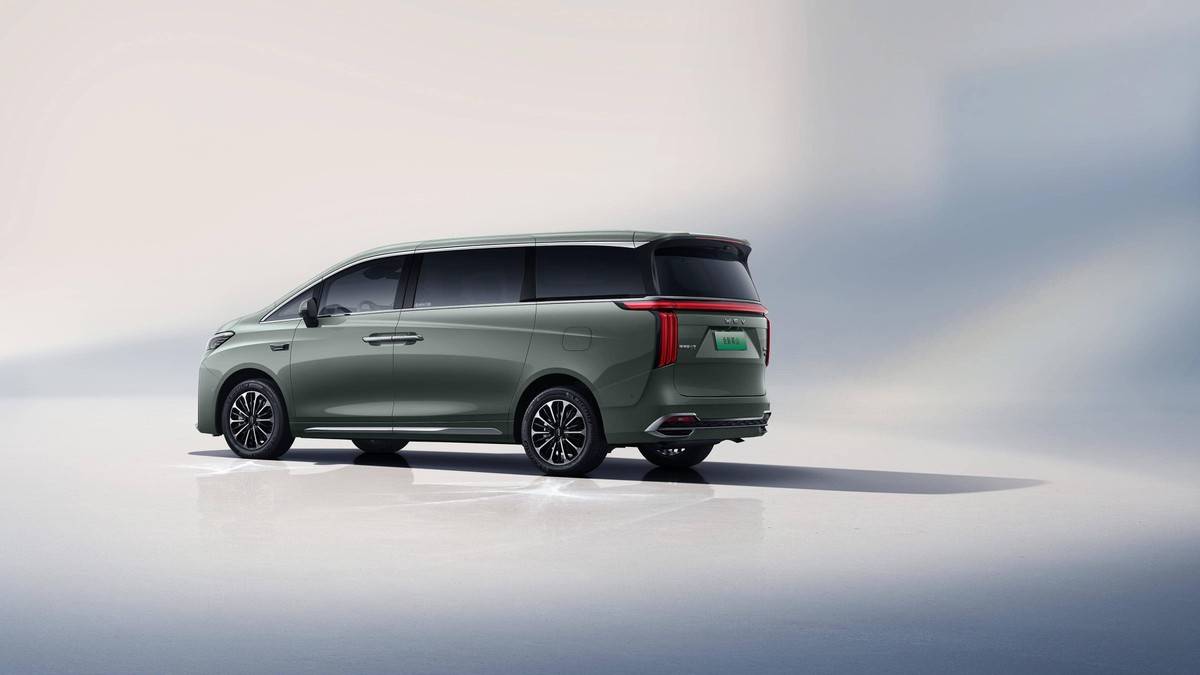 28.58万元,好开好停、配置顶,魏牌高山7适合哪些人入手?