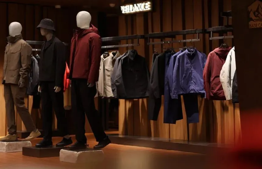 跌出双11预售20强榜单,始祖鸟的危机才刚开始