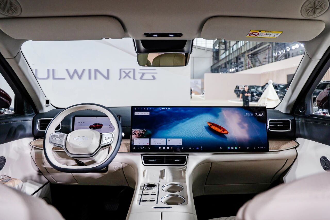 汽车数据,竟在“左右互博”? 汽车数据,竟在“左右互博”?