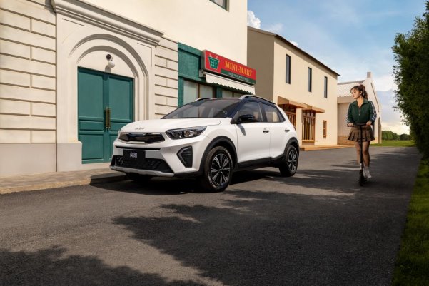 最低购车价6.48万 2026款起亚奕跑上市 最低购车价6.48万 2026款起亚奕跑上市