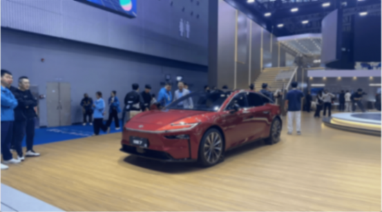 铂智 7 丹霞红新车色首次亮相