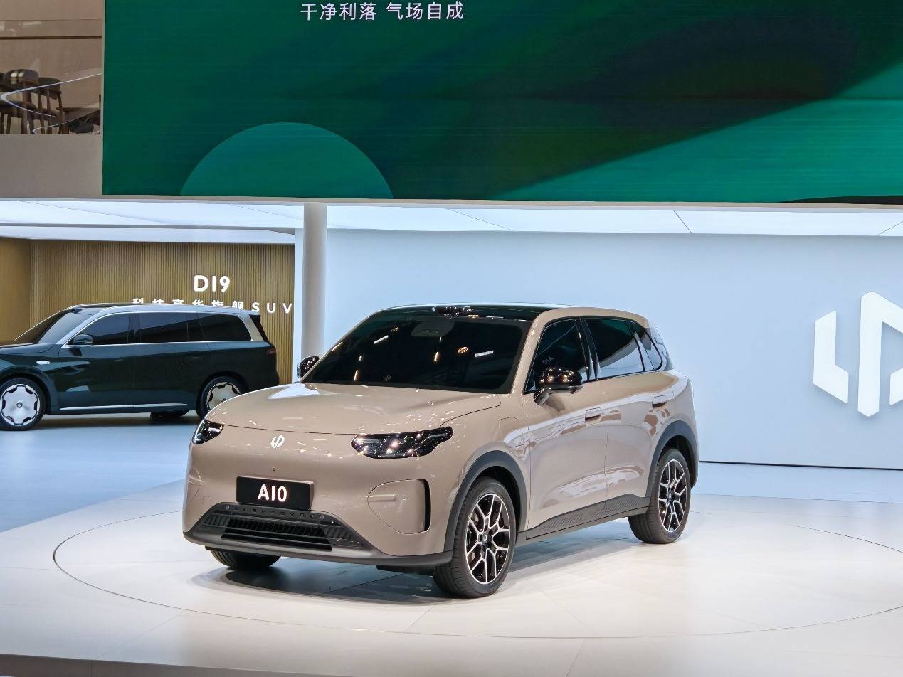 2026年目标销量100万!零跑a/b/c/d全系列已问世!